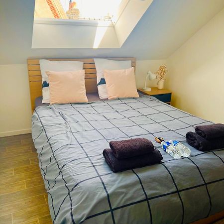Superbe Appartement Tres Calme Et Confortable Reims Buitenkant foto