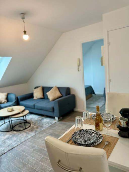 Superbe Appartement Tres Calme Et Confortable Reims Buitenkant foto
